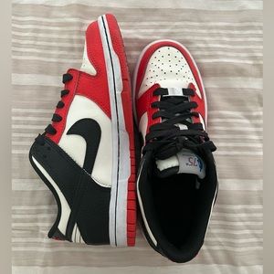 NBA x Dunk Low EMB GS '75th
Anniversary - Bulls'